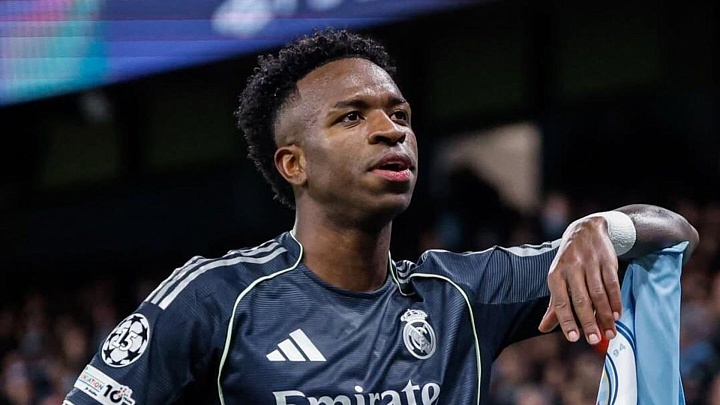 Винисиус намерен подписать контракт и надолго остаться в "Реале"