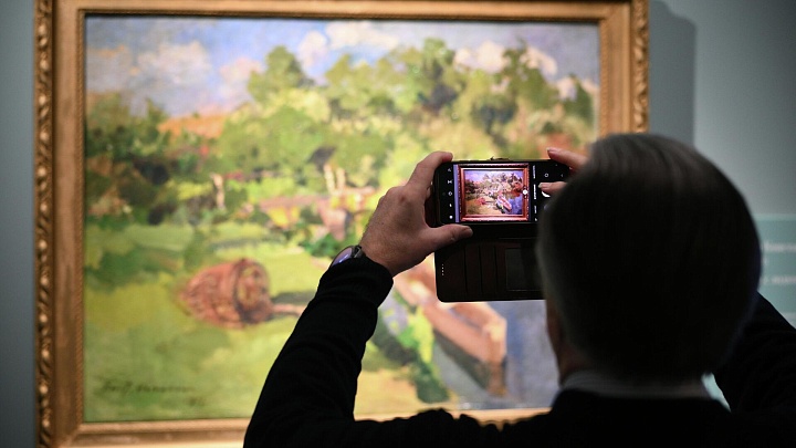 Большинство россиян интересуется искусством, показал опрос