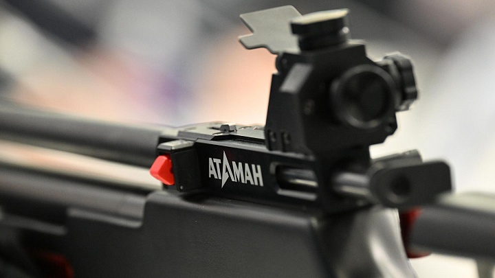 Томшина победила в масс-старте на чемпионате России по биатлону